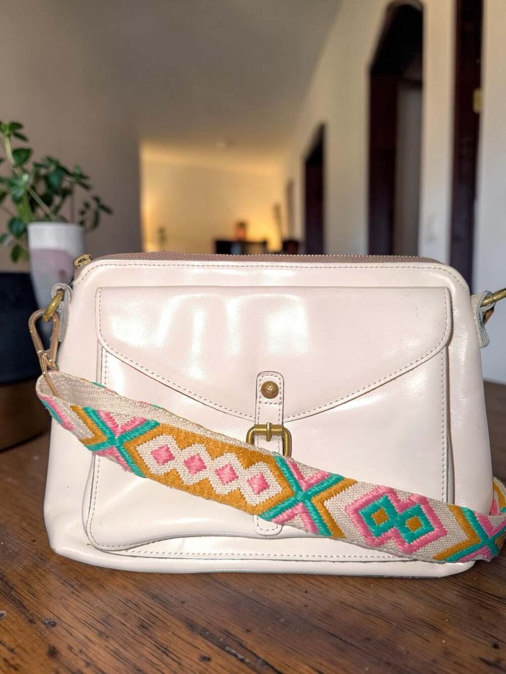 Patricia Nash Avellino Leather Crossbody Bag in White with Patterned Strap
